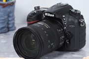 尼康（Nikon）D7100和富士（FUJIFILM）instax mini12 X在保值率方面哪一个表现更好最显著的区别是什么?